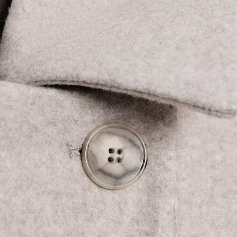 Soft double breasted beige coat - image 7